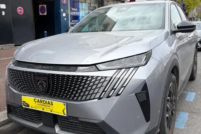 PEUGEOT 3008