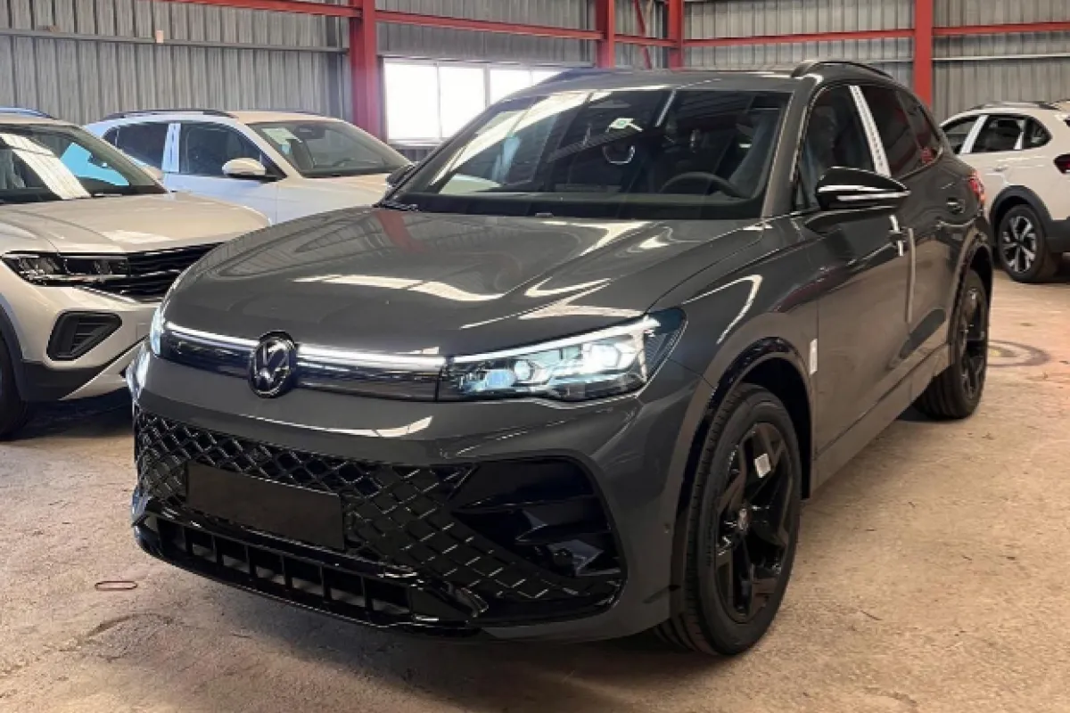 VOLKSWAGEN TIGUAN